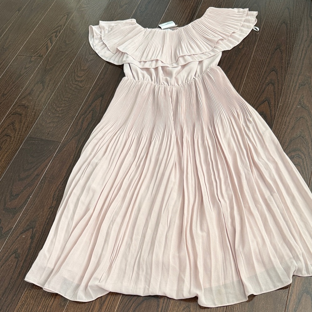 H&M Soft blush Pleated  Dress
